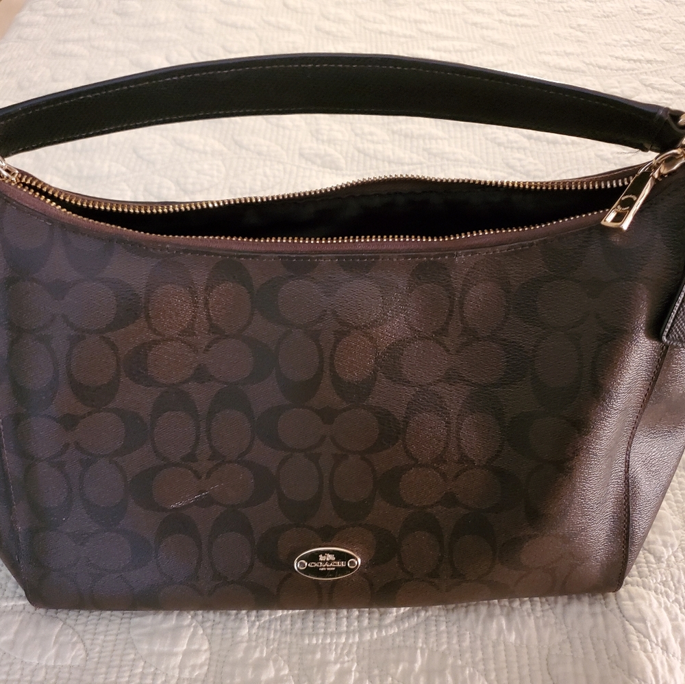 Coach Hobo - Picture 2 of 5